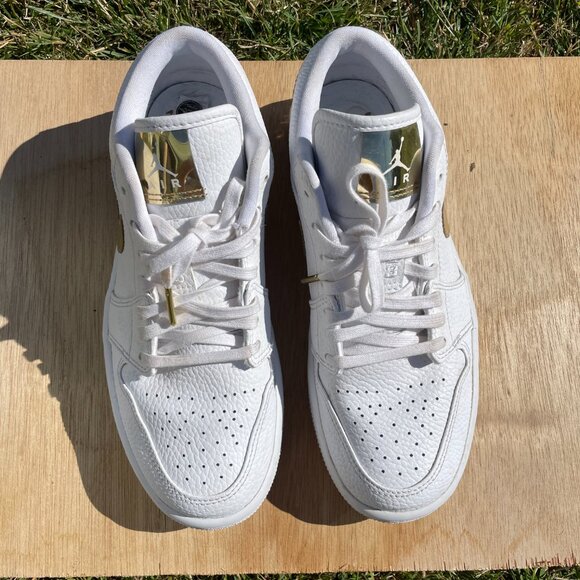 Wmns Air Jordan 1 Retro Low 'White Metallic Gold' 2020 - Picture 6 of 6